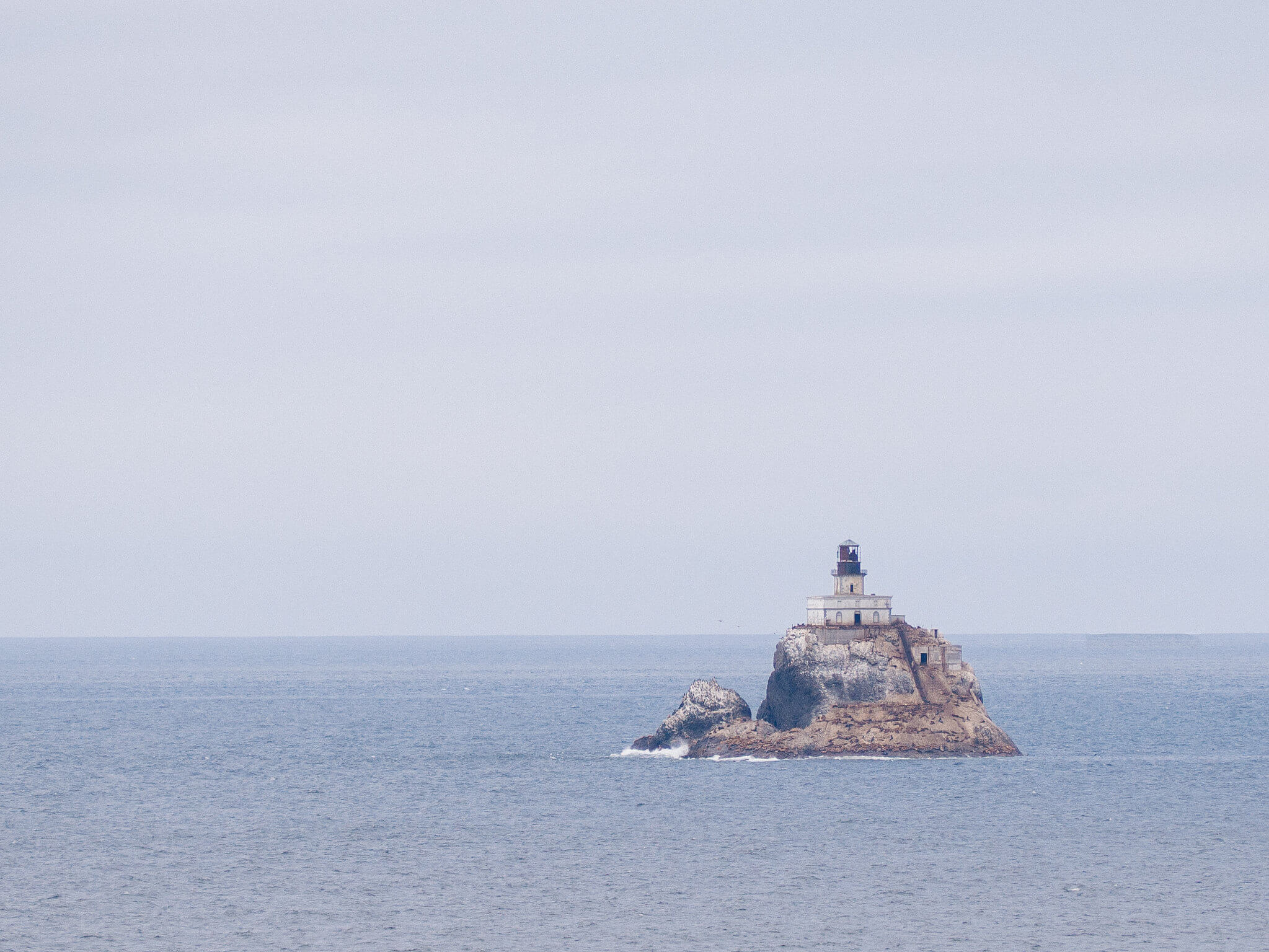 tillamook rock lighthouse