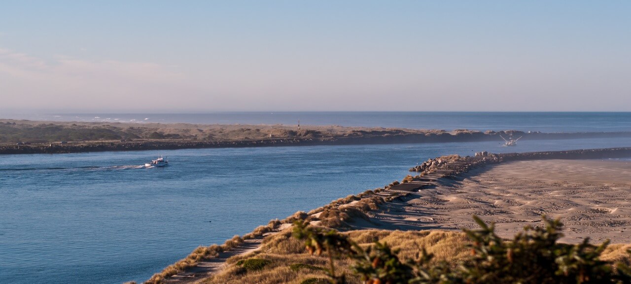 yaquina bay entrance