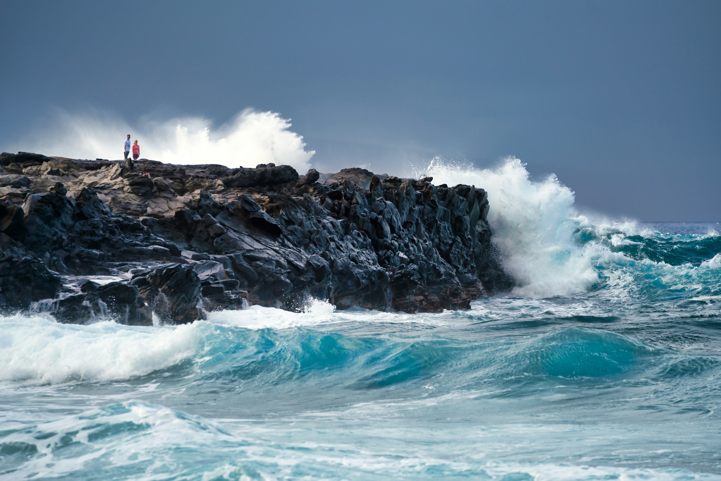 Powerful ocean swells generated thousands of miles away battered Hawaii’s southern shores over the past week, producing some of the largest wave conditions seen in decades and sending seawater crashing into coastal homes, condominiums, roads, and businesses.