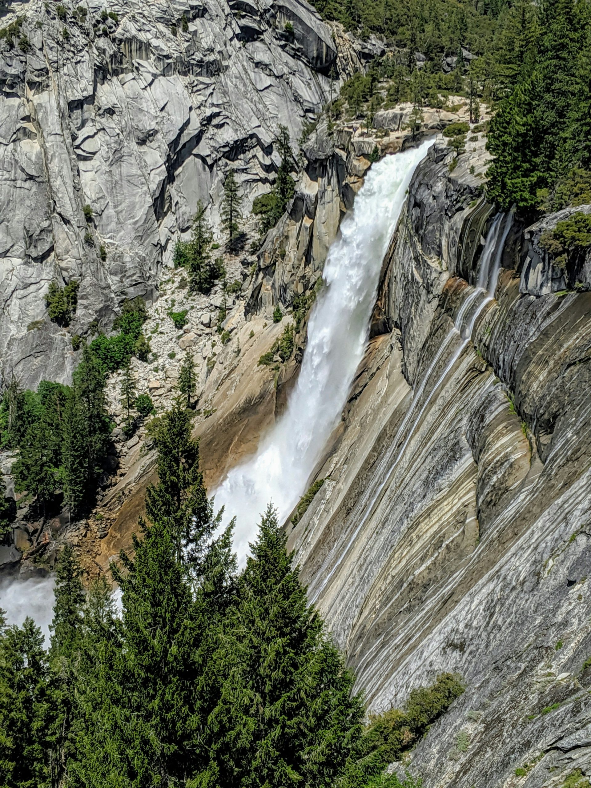 Nevada Fall in Yosemite National Park - standing at 594 feet (181 meters) - ranks among the 10 tallest waterfalls in the United States.
